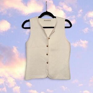 Abercrombie Mara Crew Sweater Vest